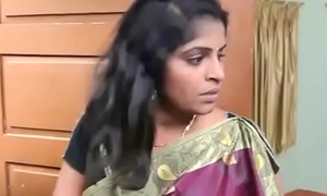 Sleeping Indian Aunty Affaire de coeur give Thief ( 270p )